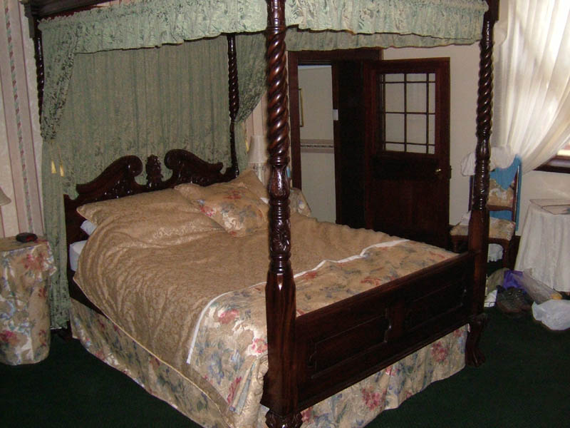 Bed small.jpg